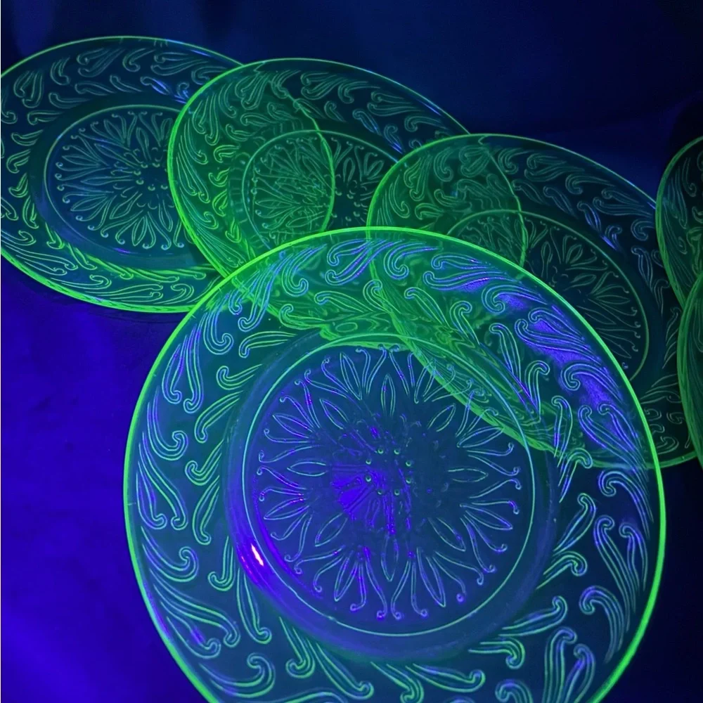 Vintage Uranium Vaseline Depression Green Glass Scrolled Plates-Set of 6